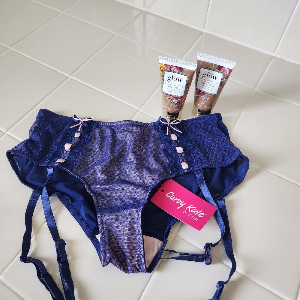 NWT Curvy Kate Navy Blue Polka Dot Mesh Suspender Brief Garter Panty  Size Small